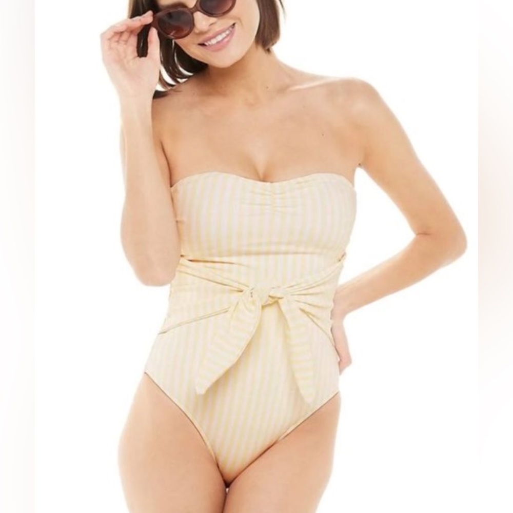 WeWoreWhat One Piece Yellow Striped Papyrus Size XL